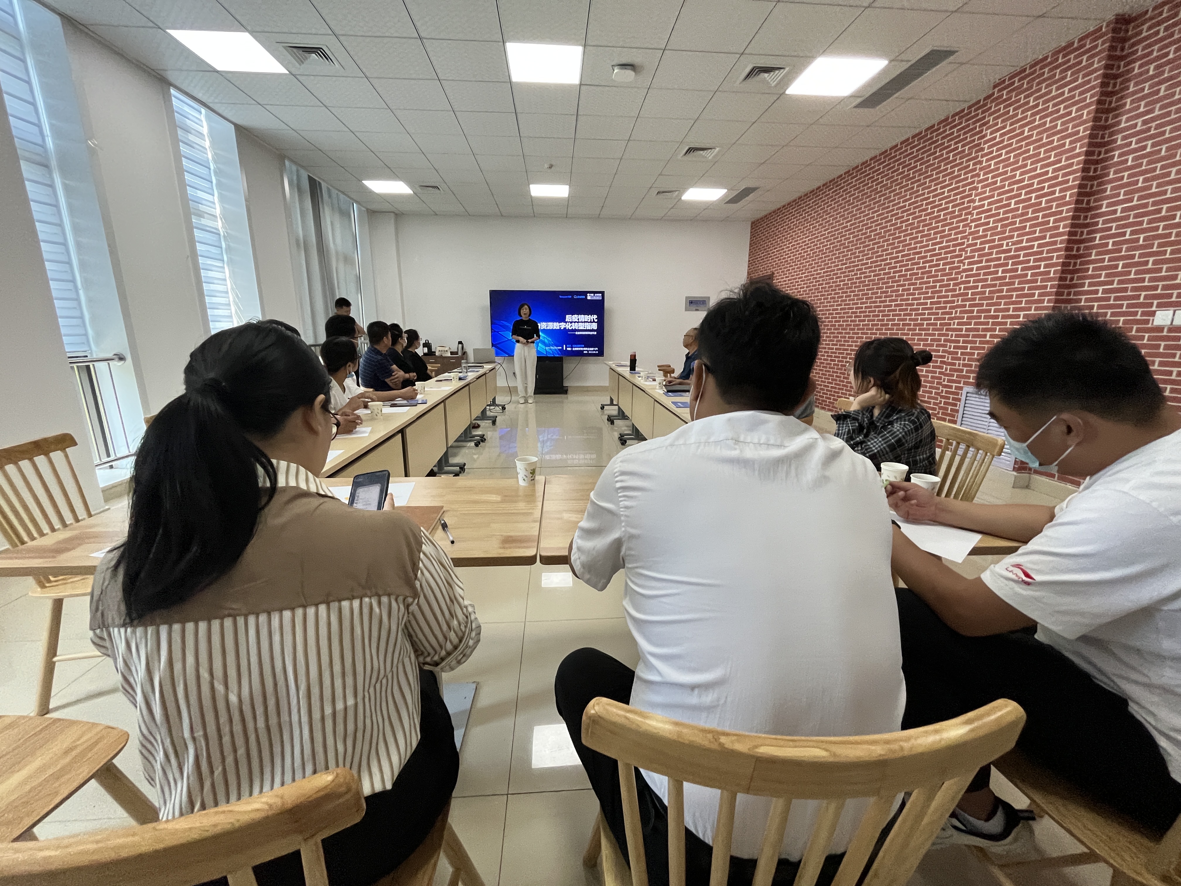 《疫情常態(tài)下，傳統(tǒng)企業(yè)如何利用數(shù)字化實(shí)現(xiàn)業(yè)務(wù)增長》沙龍活動圓滿收官！
